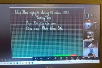 Nhiều trường ở Hà Nội tiếp tục học trực tuyến do mưa ngập kéo dài