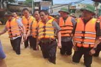 Thủ tướng tới Thái Nguyên thăm hỏi người dân, chỉ đạo khắc phục hậu quả mưa lũ