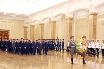 Tổng Bí thư Tô Lâm đặt hoa tưởng nhớ Chủ tịch Kim Nhật Thành và Tổng Bí thư Kim Jong-il