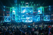 Ngàn khán giả đội mưa, “quẩy hết mình” trong đêm nhạc VPBank Prime Night có RHYDER, Hà Nhi