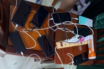 Ấm lòng những ‘trạm sạc 0 đồng’ ở vùng lũ xứ Huế