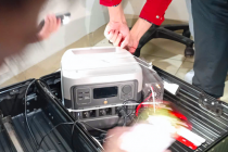 Bắt quả tang người nước ngoài dùng thiết bị BTS giả để phát tán tin nhắn mạo danh Vietcombank lừa đảo