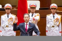 Chánh án Tòa án nhân dân Tối cao Nguyễn Văn Quảng tuyên thệ nhậm chức