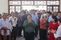 Thủ tướng dự Ngày hội Đại đoàn kết toàn dân tộc tại xã Đề Gi, tỉnh Gia Lai