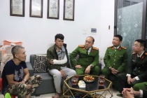 Lãnh đạo CATP Hà Nội thăm hỏi, động viên cán bộ Phòng Cảnh sát Hình sự bị thương khi làm nhiệm vụ