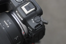 Canon bị tố vi phạm bằng sáng chế công nghệ WiFi trên máy ảnh