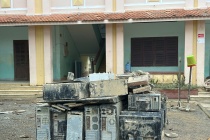 Lũ dữ cuốn trôi bàn ghế, máy tính, tivi: Ngành giáo dục Khánh Hòa kêu gọi cộng đồng tiếp sức