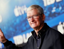 Tim Cook sử dụng ChatGPT và cho biết Apple đang xem xét kỹ lưỡng