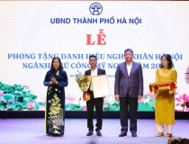Nghệ nhân Bùi Thanh Tùng được phong tặng danh hiệu Nghệ nhân Hà Nội