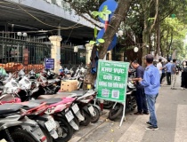 Hà Nội: Sớm đồng bộ, thống nhất việc thu phí đỗ xe không dùng tiền mặt