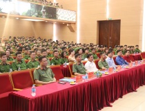Nâng cao nhận thức cho thế hệ trẻ Công an Thủ đô về vai trò then chốt của KHCN