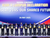 Thủ tướng cùng các nhà lãnh đạo ký Tuyên bố 'ASEAN 2045: Tương lai chung của chúng ta'