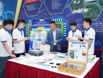 Tuyển sinh 2025: Trường Đại học Công nghệ - ĐHQGHN tăng gần 1.000 chỉ tiêu, ra mắt ngành vi mạch