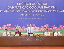 Chủ tịch Quốc hội Trần Thanh Mẫn gặp mặt các cơ quan báo chí