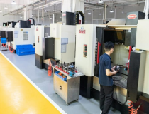 Ép phun nhanh - tối ưu hóa trong sản xuất đèn hậu ô tô