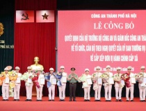 Hà Nội ra mắt lực lượng Công an 126 xã, phường mới: Tinh gọn, hiệu quả, gần dân