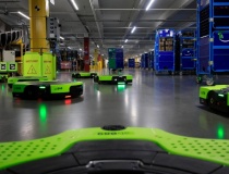 Đội quân robot của Amazon chạm mốc 1 triệu, hiệu suất kho hàng tăng thêm 10%