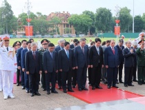 Lãnh đạo Đảng, Nhà nước vào Lăng viếng Chủ tịch Hồ Chí Minh, tưởng niệm các anh hùng liệt sĩ