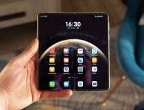 Điện thoại gập Mate X6 của Huawei không được... siêu mỏng như công bố