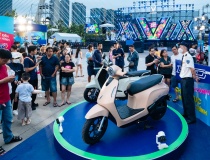 Người dùng hào hứng với xe máy điện VinFast Evo Grand có thêm pin phụ linh hoạt, giá hấp dẫn 