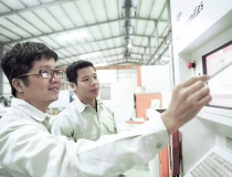 Thu hút nhân tài khoa học công nghệ: Đãi ngộ bao nhiêu là đủ?