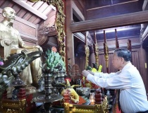 Tổng Bí thư Tô Lâm dâng hương tưởng niệm các vị tiền bối cách mạng tại Tuyên Quang