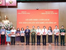 'Lúc dân cần, lúc dân khó, có Công an' - Ấn phẩm ý nghĩa, sâu sắc về lực lượng Công an nhân dân vì nước quên thân, vì dân phục vụ