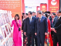 Tổng Bí thư Tô Lâm thăm quan Triển lãm ảnh ‘Quốc hội Việt Nam - 80 năm kế thừa và phát triển
