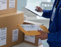 THUẾ QUAN HOA KỲ: Phản ứng của các nước về thuế bưu phẩm của Mỹ