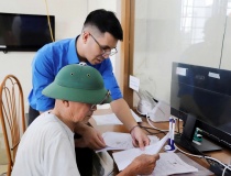 Chung tay hỗ trợ người dân chuyển đổi số