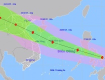 Bão số 10 (Bualoi) giật cấp 14, sắp vào Biển Đông và có xu hướng mạnh thêm