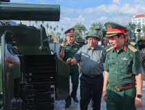 Thủ tướng Phạm Minh Chính làm việc tại Tổng cục Công nghiệp quốc phòng