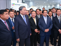 Tiếp tục đẩy mạnh ứng dụng AI, “siêu cảng” Việt Nam SuperPort™ của T&T Group gây ấn tượng mạnh tại VIIE 2025
