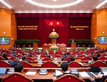 Bế mạc Hội nghị Trung ương 13