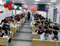 ICPC Quốc gia 2025: HCMUS tạm dẫn đầu sau 4 tiếng, cục diện Top đầu vẫn khó lường