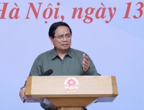 Khẩn trương xây dựng lại 1.900 nhà sập đổ, 67.000 nhà tốc mái do bão lũ