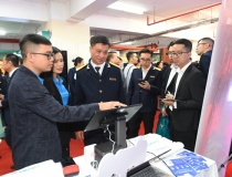 Tăng cường hỗ trợ hộ kinh doanh khi chuyển sang kê khai thuế