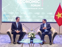 Thủ tướng đề nghị WEF đưa Diễn đàn Kinh tế mùa Thu thành sự kiện thường niên