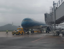 68 chuyến bay phải đổi hướng tránh bão số 15