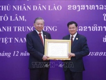 Tổng Bí thư Tô Lâm nhận Huân chương Vàng Quốc gia của Nhà nước Lào