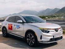 VinFast VF 8: D-SUV an toàn 5 sao, công nghệ thông minh, giá lăn bánh chỉ dưới 1 tỷ đồng