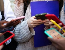 Nước đầu tiên cấm mạng xã hội đối với trẻ em