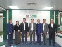 Chủ tịch HĐTV Agribank thăm và làm việc tại Bảo hiểm Agribank