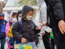 Hà Nội cho phép trường học linh hoạt cho học sinh nghỉ khi rét đậm, rét hại