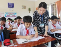 Bộ Nội vụ thông tin về lộ trình bổ sung biên chế y tế, giáo dục