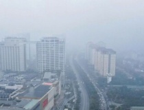 Hà Nội lại chìm trong sương bụi: Ô nhiễm không khí lan rộng trước thềm Tết