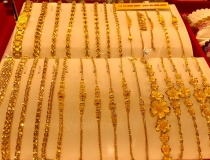 Giá vàng lao dốc tiếp 9 triệu đồng/lượng