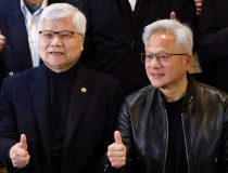 CEO Nvidia Jensen Huang kêu gọi TSMC mở rộng công suất giữa lúc thiếu hụt chip AI