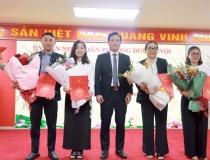 Phường Dương Nội công bố và trao quyết định về công tác cán bộ