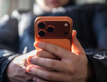 Thêm nhiều quốc gia cân nhắc lệnh cấm trẻ em sử dụng mạng xã hội